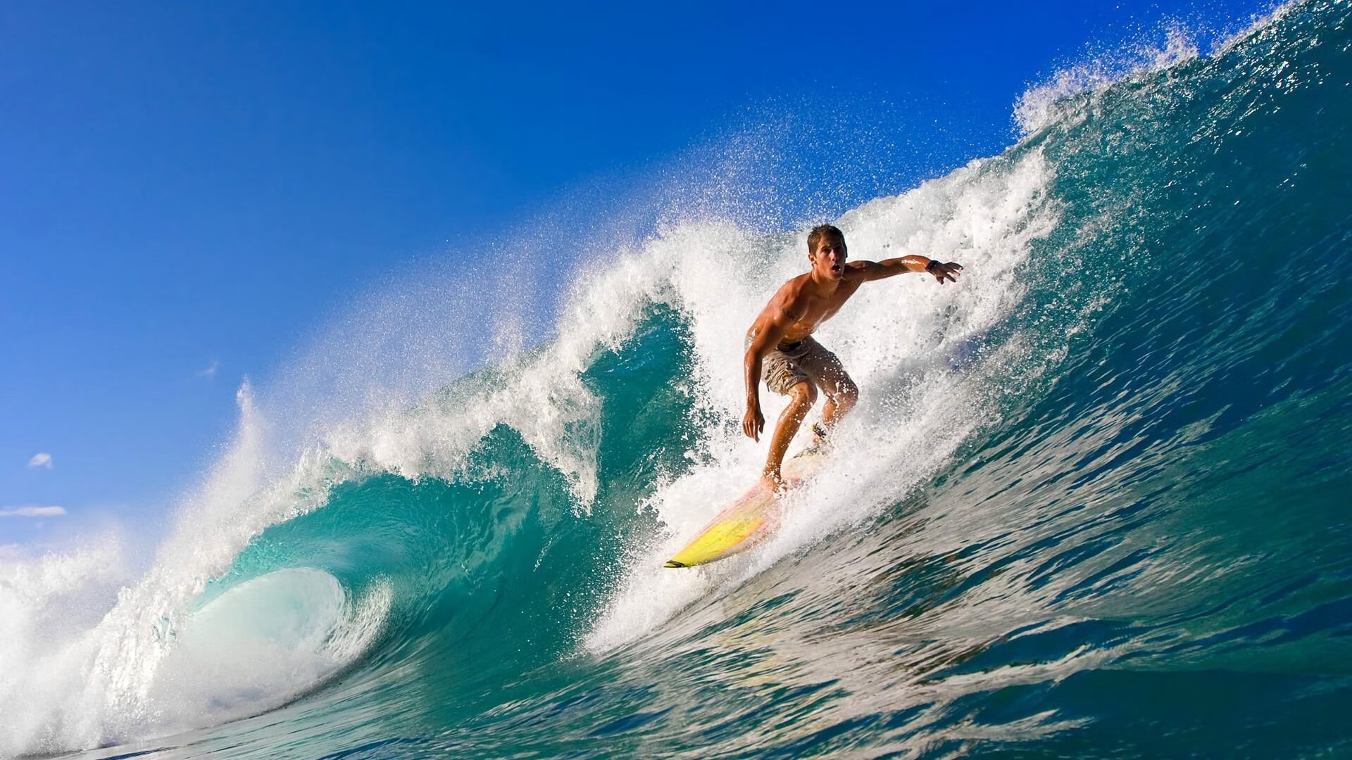 俱乐部与地方媒体合作推出球员成长短片增强地域认同,球队俱乐部靠什么盈利